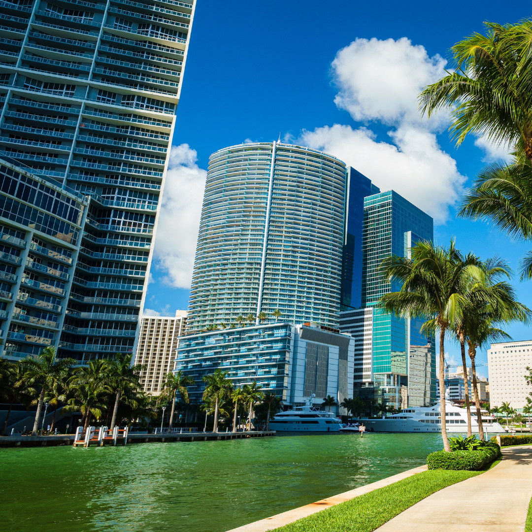 El precio de la vivienda aumentó en todas partes, pero el de Miami es uno de los más altos. ¿Por qué?