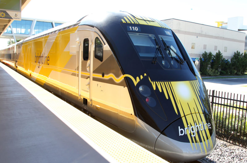 Tren Brightline pone en marcha su trayecto Miami-Orlando: todo lo que debes saber
