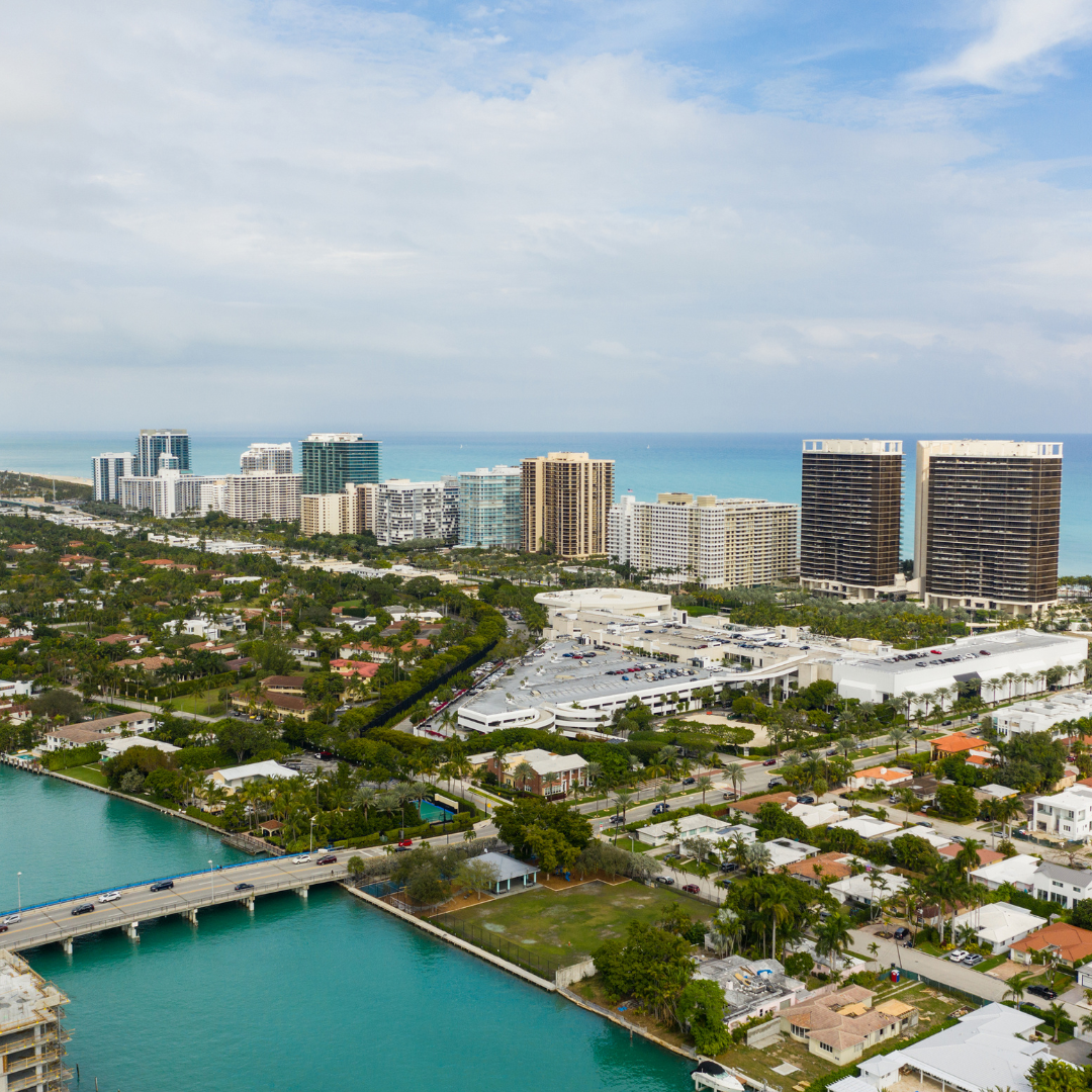 Miami 2025: Auge Demográfico y Económico que Redefine el Mercado Inmobiliario
