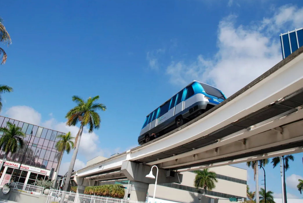 ¿Qué medios de transporte se utilizan en Miami?